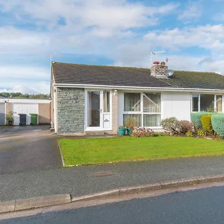 Dom wakacyjny Pass The Keys Lovely Two Bedroom Vegan Bungalow